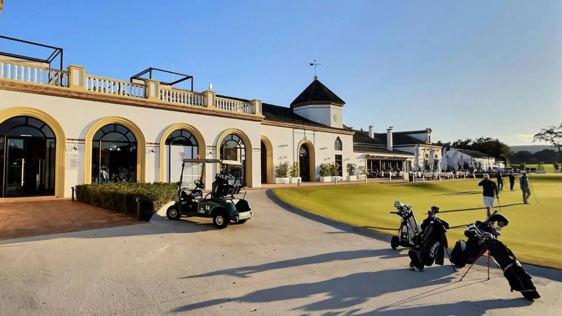 Experience Luxury In This Stunning Three-Bedroom Modern Townhouse Frontline To The San Roque Golf