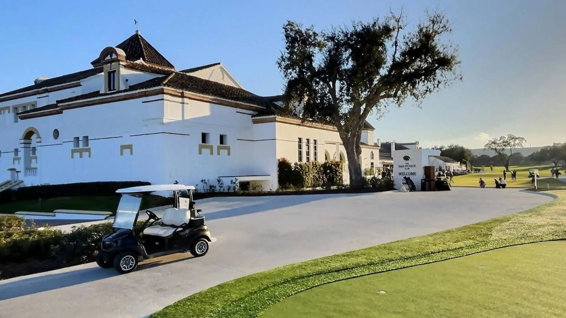 Holiday home Experience Luxury In This Stunning Three-Bedroom Modern Townhouse Frontline To The San Roque Golf Spain