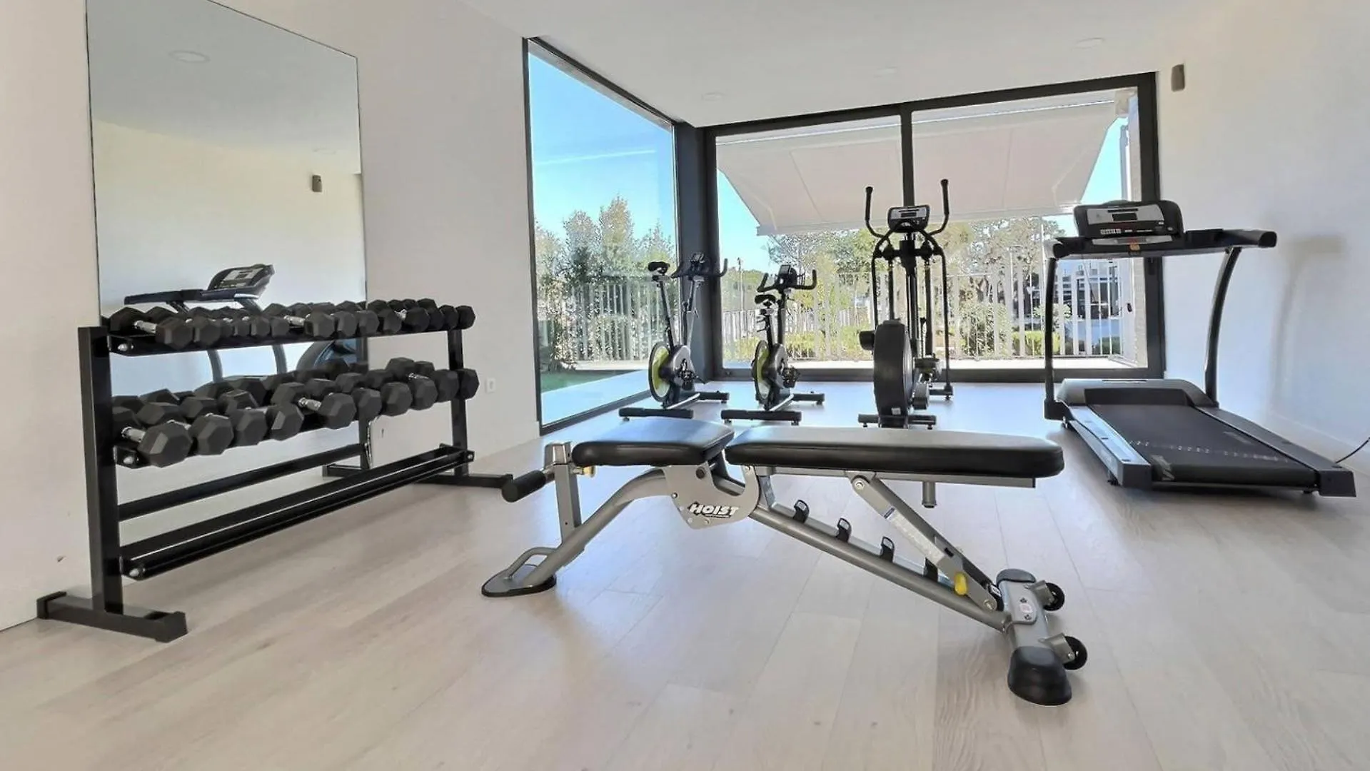 Experience Luxury In This Stunning Three-Bedroom Modern Townhouse Frontline To The San Roque Golf San Roque (Andalucia)