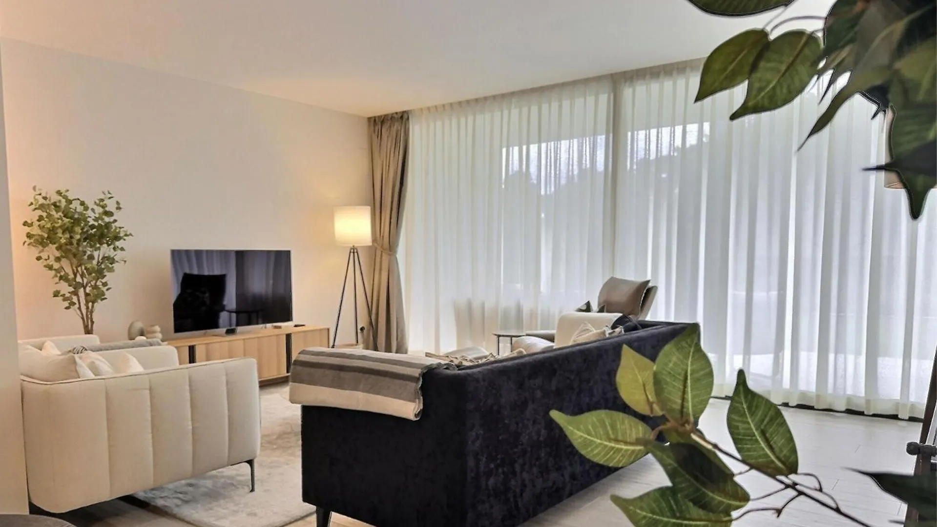 Experience Luxury In This Stunning Three-Bedroom Modern Townhouse Frontline To The San Roque Golf Holiday home San Roque (Andalucia)