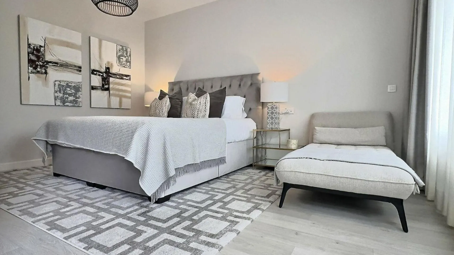 Holiday home Experience Luxury In This Stunning Three-Bedroom Modern Townhouse Frontline To The San Roque Golf